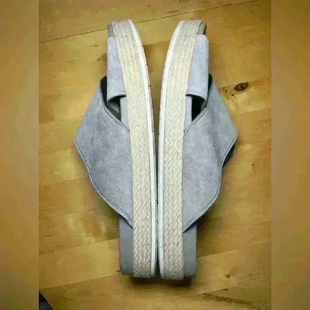 VINCE Villaire Suede Sandals Cris Cross Espadrille Light Grey Slip On Neutral
